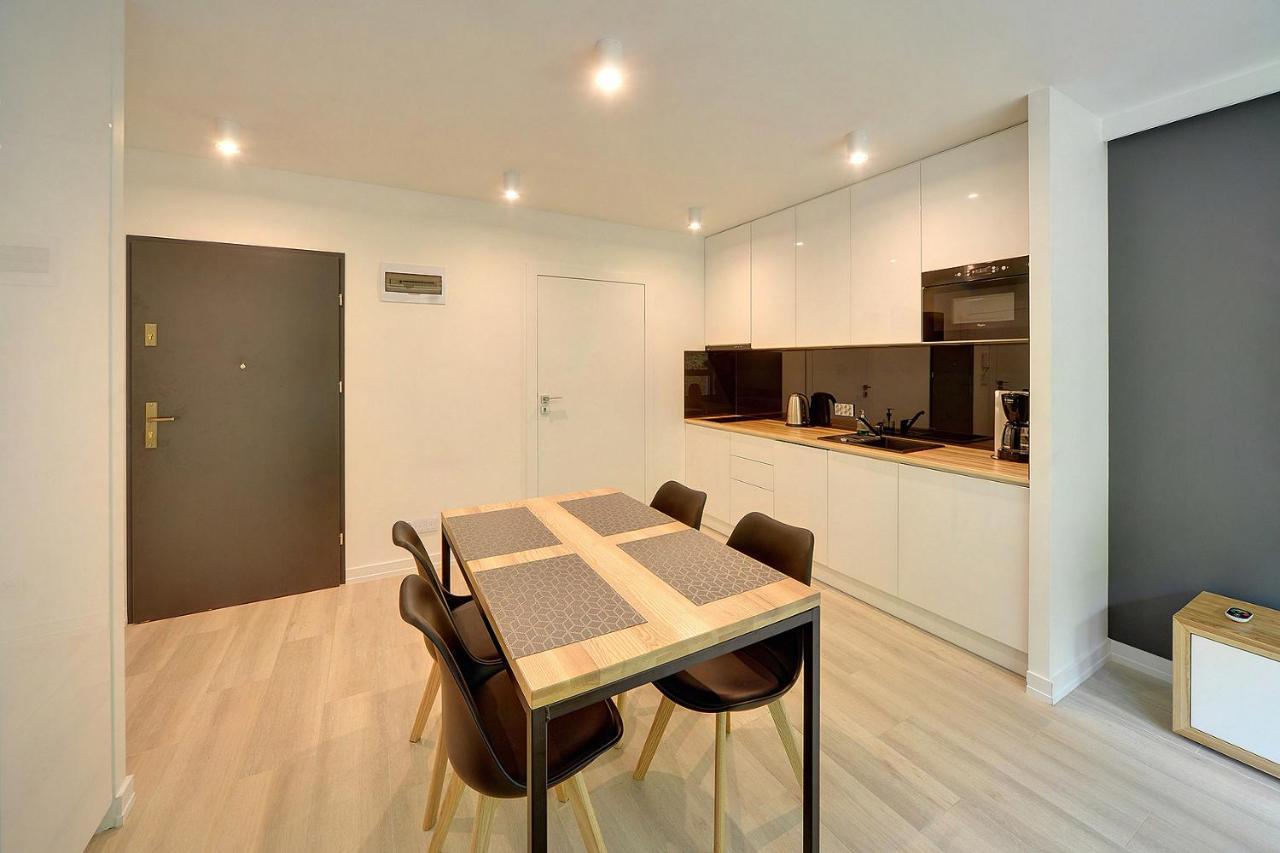 Apartamenty Sun Seasons 24 - Rezydencja Przy Strumyku كارباش المظهر الخارجي الصورة